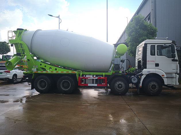 Shacman M3000 31000kg Mixer Truck