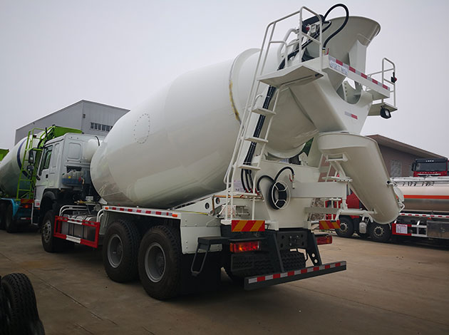 Sinotruk Howo 12m3 Used Mixer Trucks For Sale