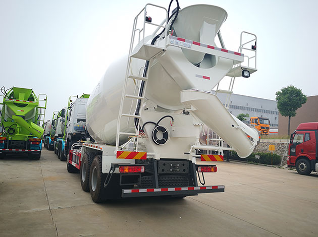 Sinotruk Howo 12m3 Used Mixer Trucks For Sale
