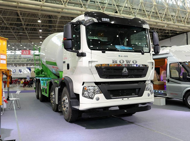 Sinotruk Howo 7.5m3 Mixer Truck