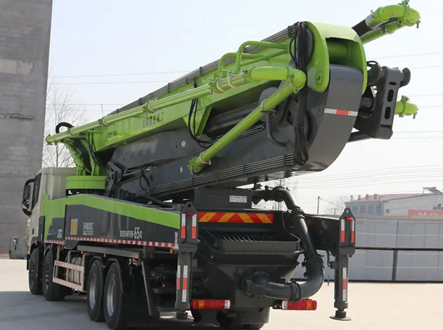 Concrete Boom Pump