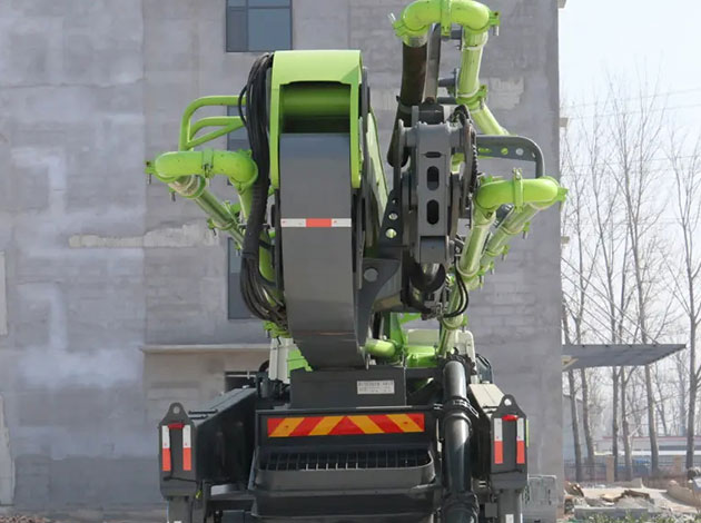 Concrete Boom Pump