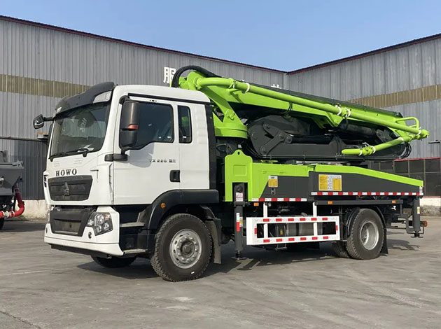 Concrete Pumper