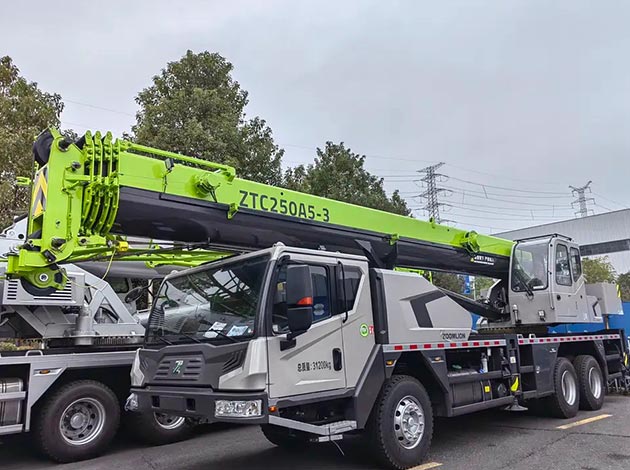 25 Ton Truck Crane For Sale