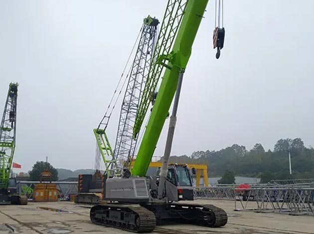 30 Ton Crawler Crane