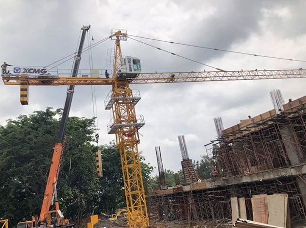 Biggest Topkit Tower Crane