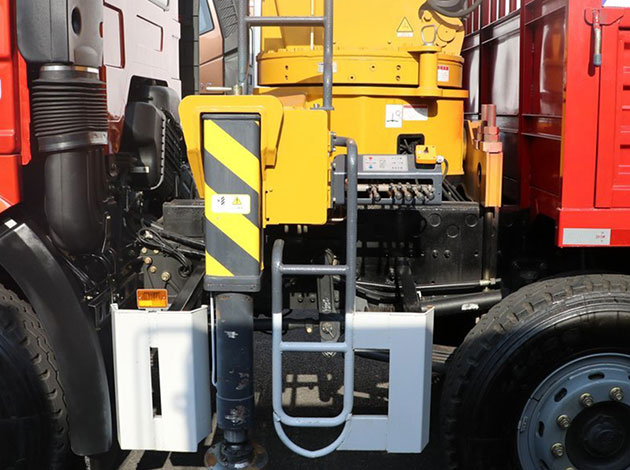 FAW Jiefang New J6P 360 HP 8X4 Truck Mounted Crane
