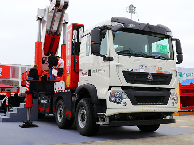 Sinotruk Howo Tx 440 Hp Folding Arm International Cranes