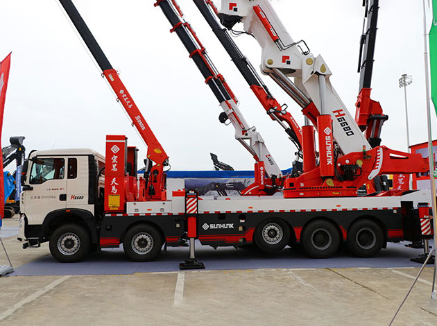 Sinotruk Howo Tx 440 Hp Folding Arm International Cranes