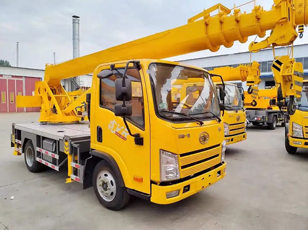 Small Crane For Sale