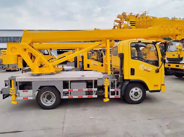 Small Crane For Sale