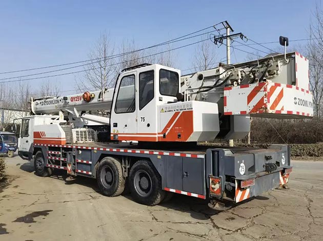 Used Mini Crane For Sale