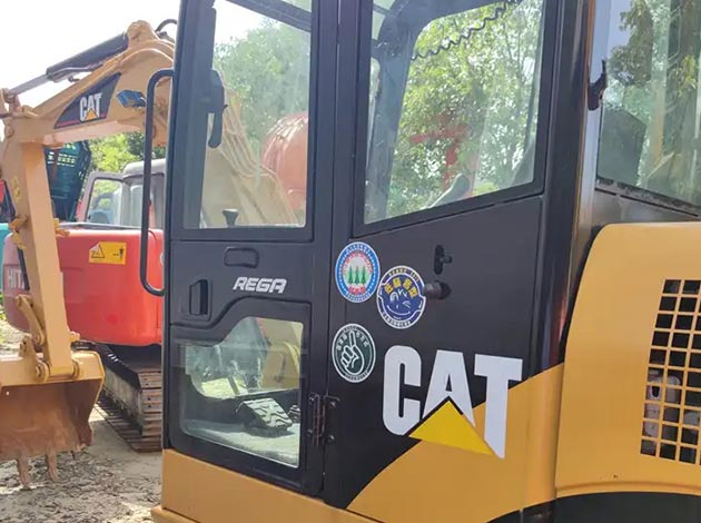 Cat 305 Mini Excavator