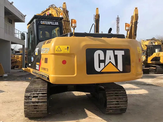 CAT 320 Excavator