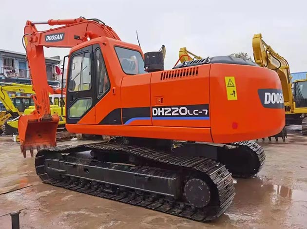 Doosan 220