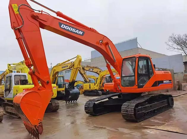 Doosan 220