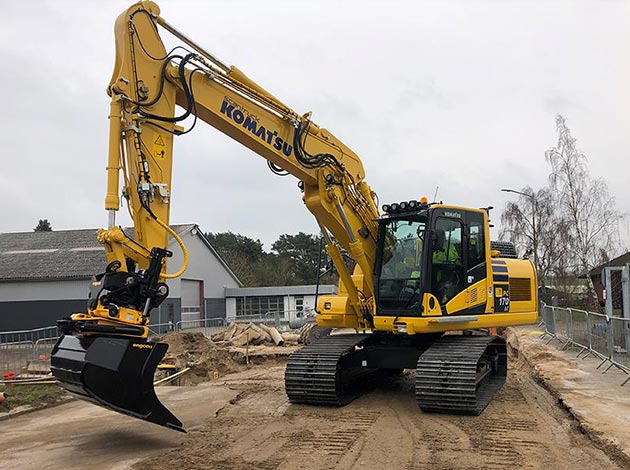 Komatsu 170 Excavator For Sale