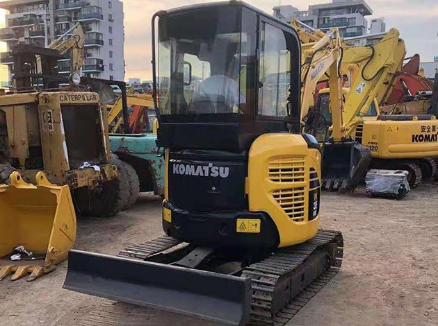 Komatsu PC35