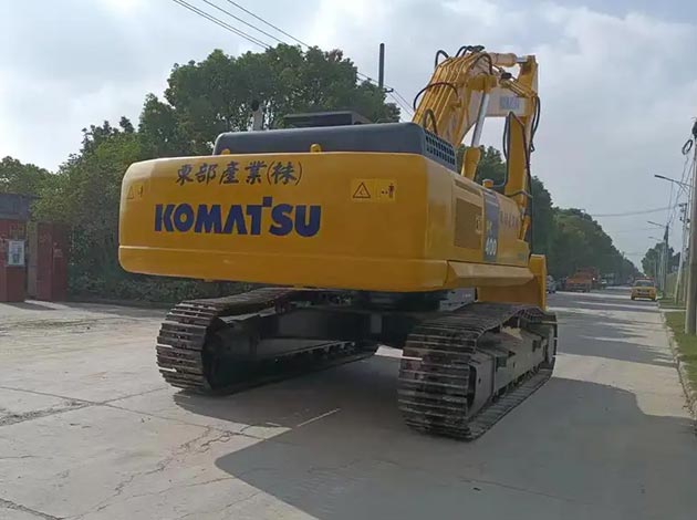 Komatsu PC400-7