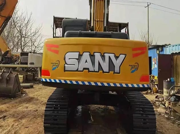 SANY 215