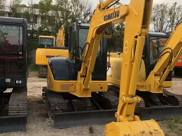 Used Komatsu Excavator