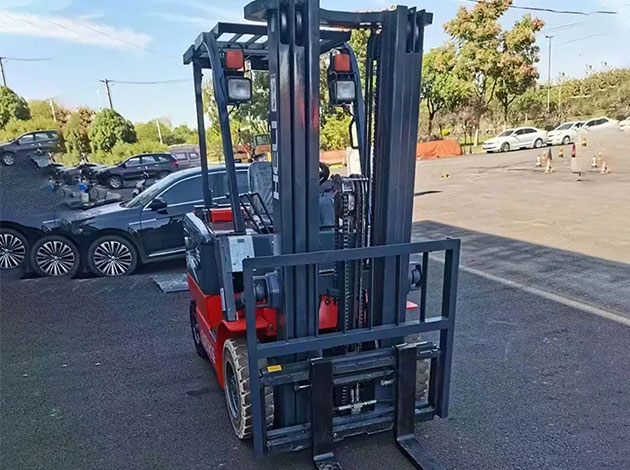 Heli Forklifts