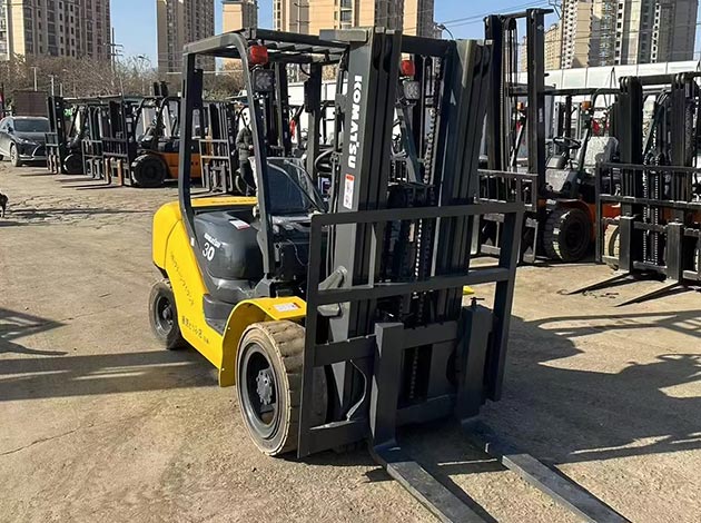 Komatsu Forklift
