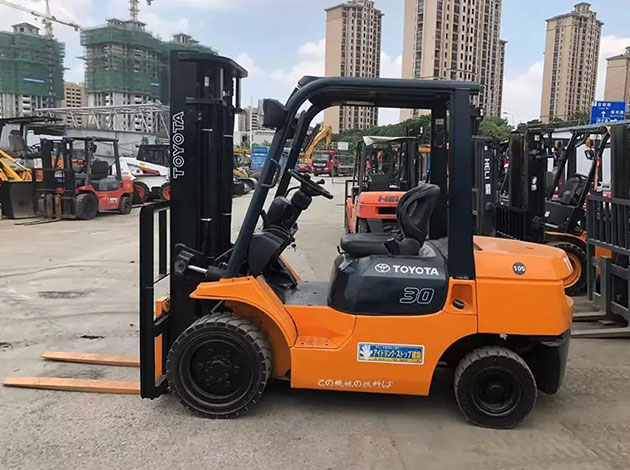 Toyota 2 Ton Forklift