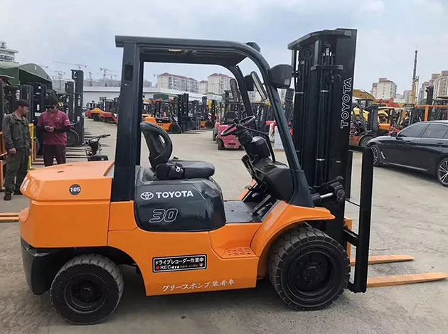 Toyota 2 Ton Forklift