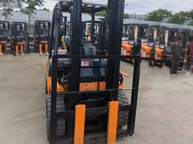 Toyota 2 Ton Forklift