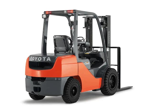 Toyota 25 Forklift