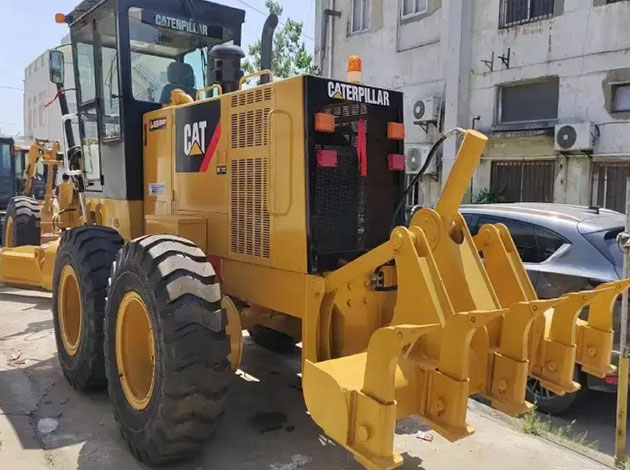 Cat 140 Motor Grader