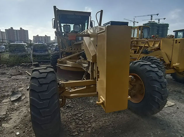 Cat 140 Motor Grader