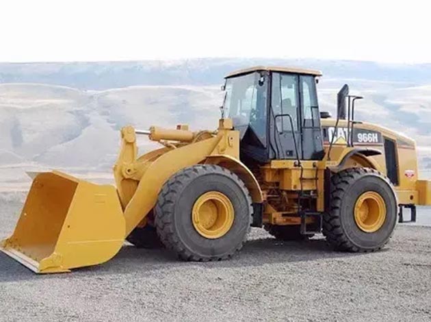 CAT 966 Wheel Loader