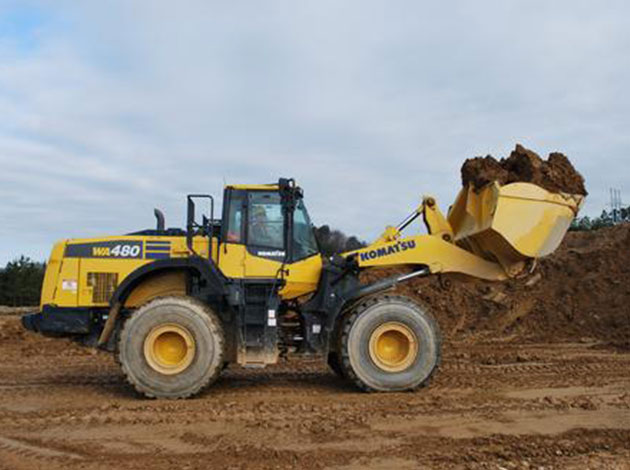 Komatsu 480 Loader