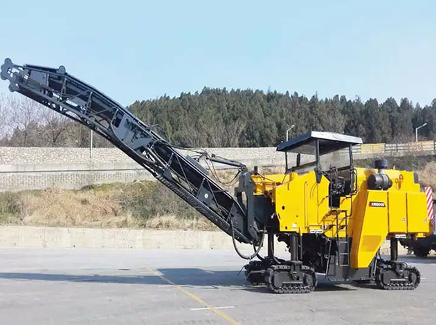 Asphalt Milling Machine