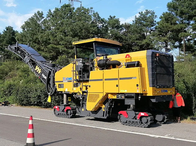 Road Milling Machine