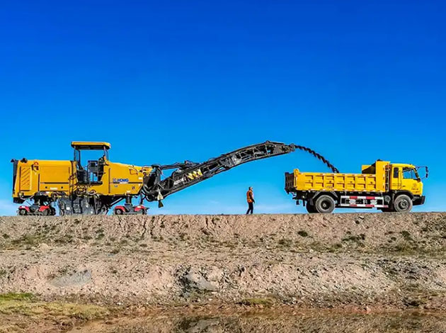 Road Milling Machine