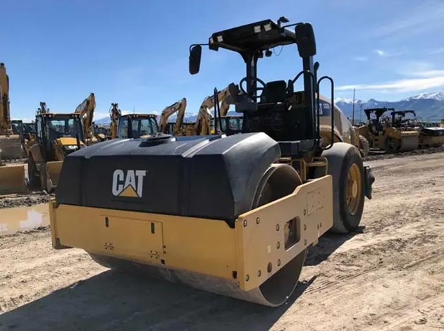 CAT Road Roller