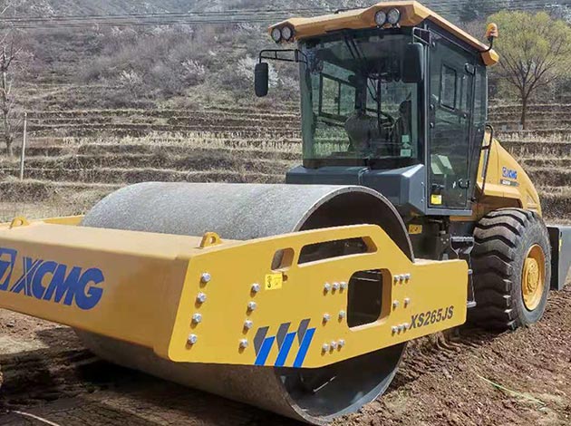 XCMG XS223 Road Roller