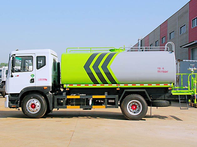 12 CBM Water Tanker Truck