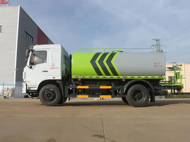 Dongfeng 10Cbm Mobile Water Tank Truck For Sale