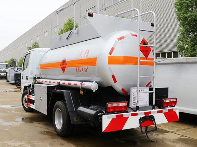  Dongfeng Dollicar D6 10 Ton 4×2 Fuel Tank Truck For Sale