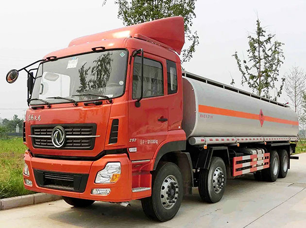Fuel Tanker For Sale Oil Tanker 6x4 12000L