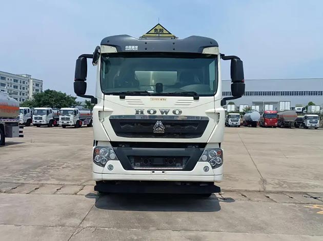 Howo 20M3 Fuel Tanker Truck For Sale