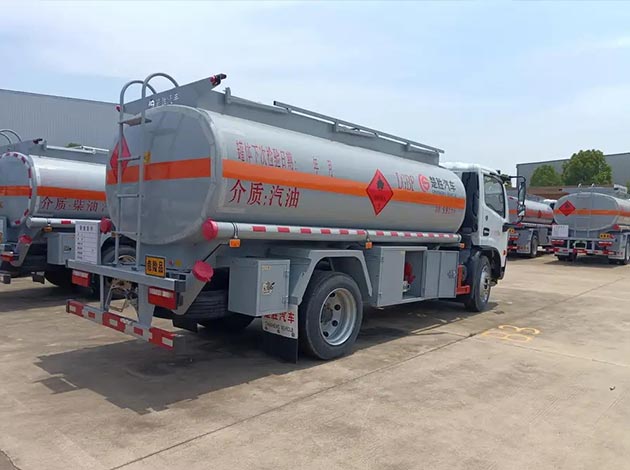 Howo 20M3 Fuel Tanker Truck For Sale