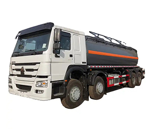 Howo 8×4 Chemical Liquid Tanker