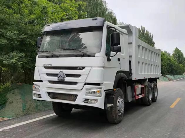 Sinotruk Howo 376