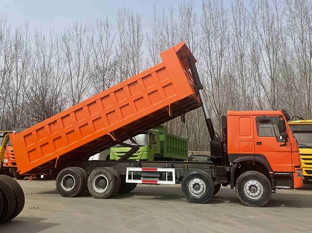 Sinotruk Howo 376