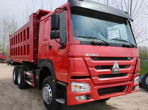 Sinotruk Howo 8x4 371HP Dump Truck 40-50 Ton